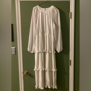 White maxi dress - perfect for a bride to be!